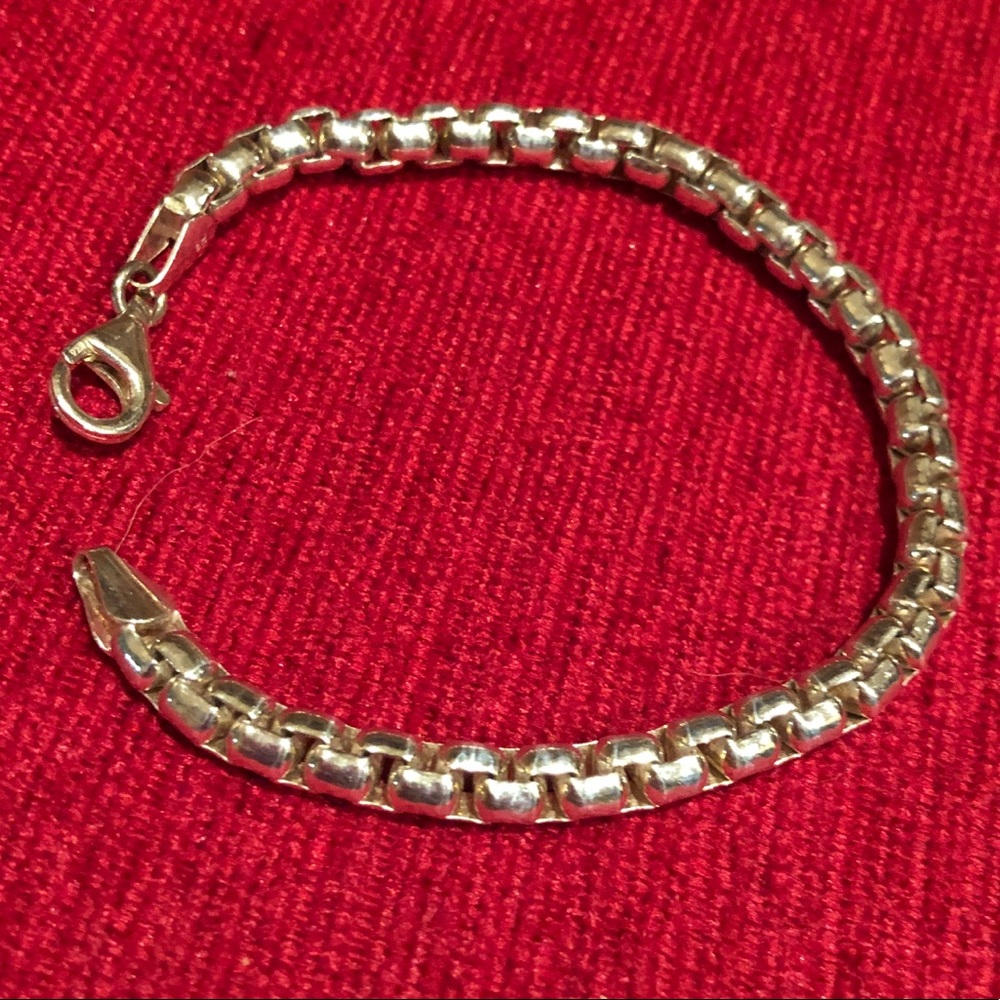 Beautiful Silver Square Box Chain Bracelet